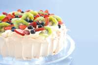 traditional-pavlova-35267-1.jpg