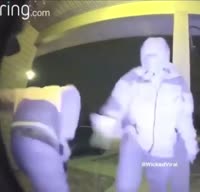 accidentfailstealingshootingbigbrainscMan is caught on a doorbell camera attempting to break into a house, accidentally shoots himself. [seg2exurcu1f1].mp4