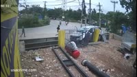 1605030300687.webm