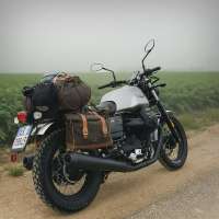best-soft-saddlebag-moto-guzzi.webp