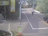 14471285413322.webm