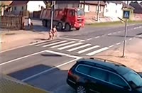 14646248558473.webm