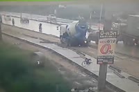 14712697153460.webm