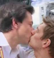 leaked-pictures-of-max-verstappen-and-toto-wolff-boarding-v0-nzpf9r7w1hcf1.jpg