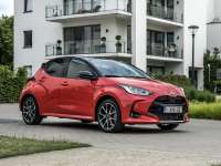 toyotayaris1033581.jpg