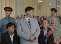 А он не может сесть.webm