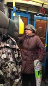 Бабка в автобусе.webm