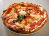 Eqit-napizza-margheritasep2005sml.jpg