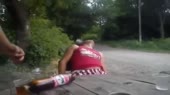 поленом в ебло.webm