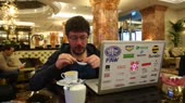 Принесли фиолетовую какашечку.webm