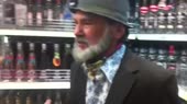 старик тусовщик техно.webm