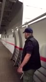 толпа очкошников.mp4