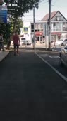 0ff47e66b0e84a4af4d73b50931905ba.mp4