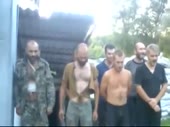 Русских взяли в плен и заставили петь гимн Украины.mp4