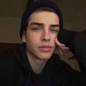 7edd3daf4cd48c3a8dc8cce12d7c70c0--tumblr-boy-dream-guy.jpg