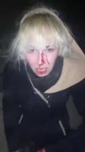 Навальнисты издеваются над студенткой.mp4