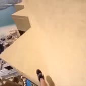 14333558668211.webm