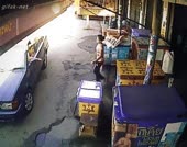 14539430278360.webm