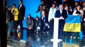 на колени.mp4