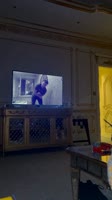 Конор быкует на Озона (с безопасного расстояния).webm