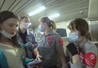 унижение масковахтёров в метро.mp4