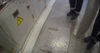 уебало при касании 10 кв 2.mp4