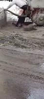 бетонная мясорубка оторвала ногу.mp4