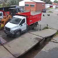 afeeac425241ff6d75911db6f46f2f36.mp4