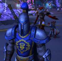 stormwind guard chased by INHUMAN subjects.png