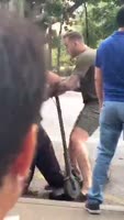 самокатикс подрезал автобус.mp4
