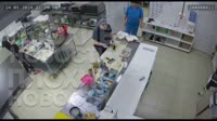 зарезал за запах еды.mp4