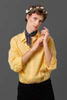 portrait-man-in-fashionable-shirt-wearing-floral-wreath23-2[...].jpg