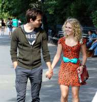 AnnaSophiaRobbNYCSept052013 13.jpg