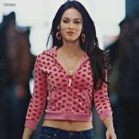 megan-fox-as-jennifer-check-in-jennifes-body-v0-6tbec7n5frdd1.webp