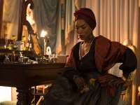 Angela20Bassett20as20Marie20Laveau20in20American20Horror20Story20Coven.jpg