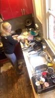 -1703946325393922678.mp4