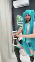 Мику но с бородой Вокалоид 20 больше баса меньше стереотипов graysonfin cosplay.mp4