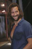 who-is-it-the-best-character-in-lost-and-why-is-it-desmond-v0-sz396rxnwgva1.webp