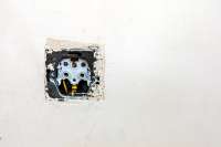 bare-socket295303-4827.jpg
