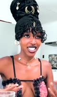 1751352623454743.webm