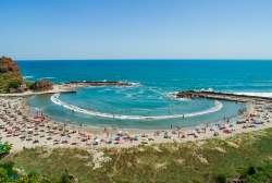 na-pat-sme-da-sasipem-edin-ot-nay-hubavite-plazhove-v-stranata-bolata-kray-nos-kaliakra-04-08-2016-09-19-29-860x580.jpg