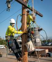 lineman1.JPG