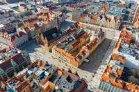 Ratusz-Rynek-2-1920x1280.jpg