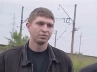 Год назад ты по треду с голой жопой бегал.mp4