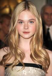Elle-Fanning-actresses-41401212-2066-3000.jpg