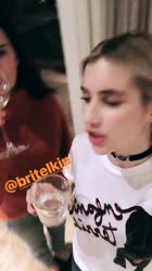 268193723296105975546593130017603063009272n.mp4