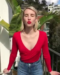 2797774618082897692105712177457374505194235n.mp4