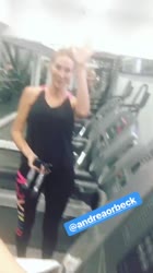 143301981198542586337231259213922183938048n.mp4