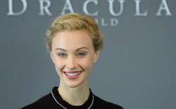 sarahgadon-7.jpg