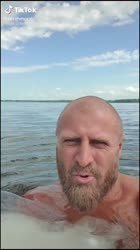 9f39c93a8fc47874307842d5763decd5.mp4